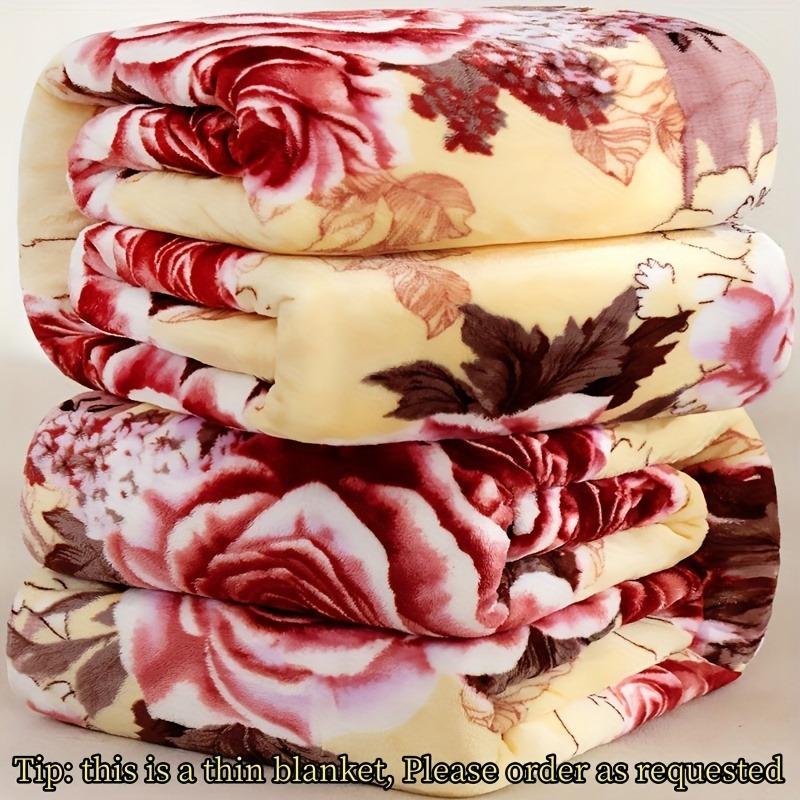 Przytulny koc flanelowy we wzór kwiatowy - Miękki, ciepły i idealny do zimowego przytulania, Tylko pranie ręczne, Jasnobrązowy z czerwonymi i białymi kwiatami