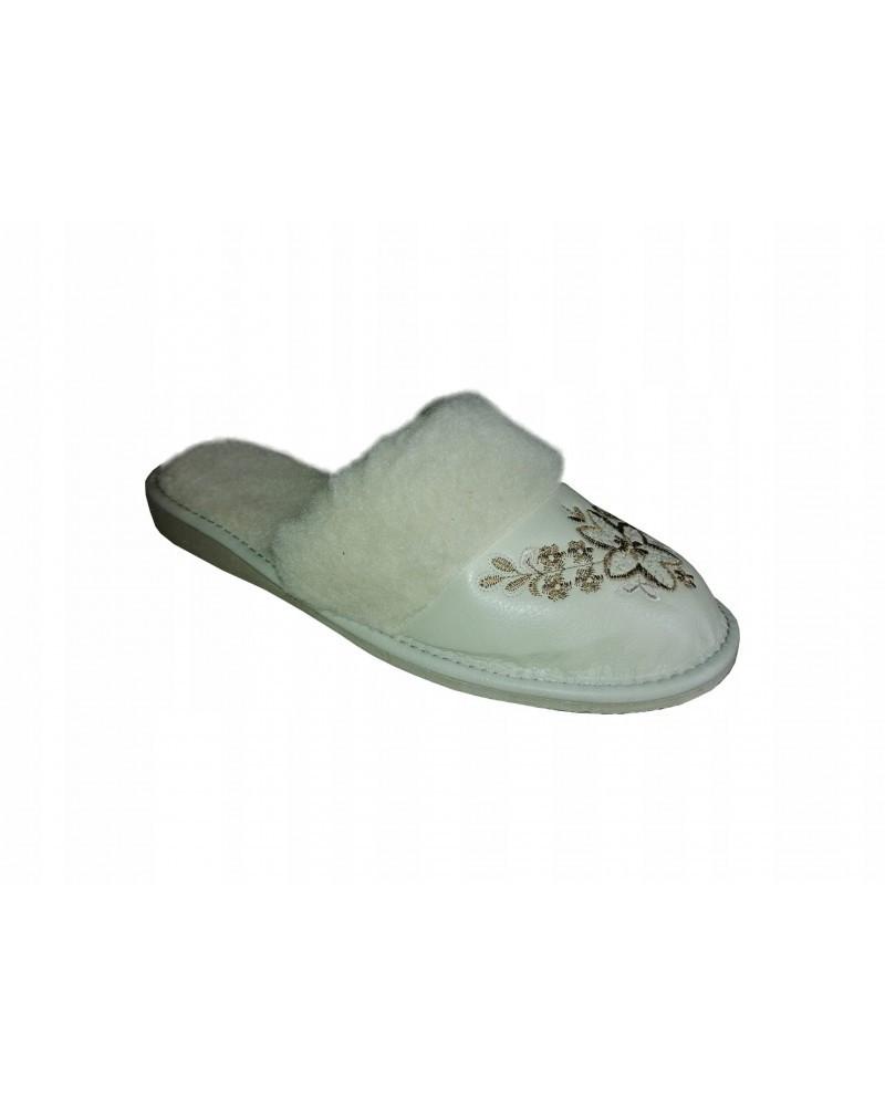 Women's insulated slippers with covered toe, beige house slippers 39