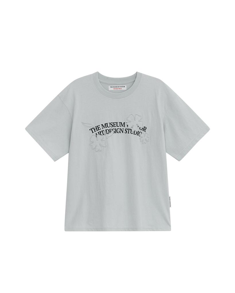 THEMUSEUMVISITOR Applique Flower T-Shirt (Sky Blue)