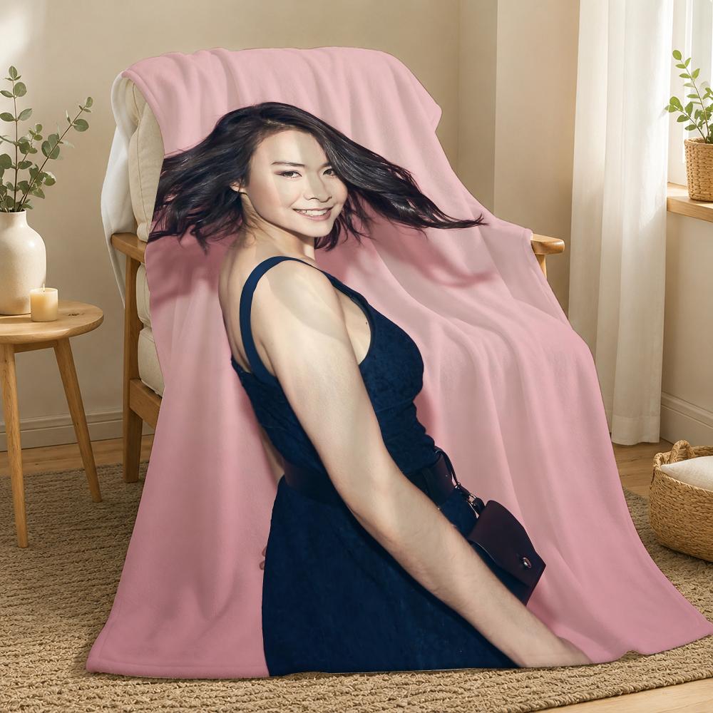 Mitski Singer Throw 240g flannel blanket, suitable for sofas, beds, offices, exquisite gift blankets