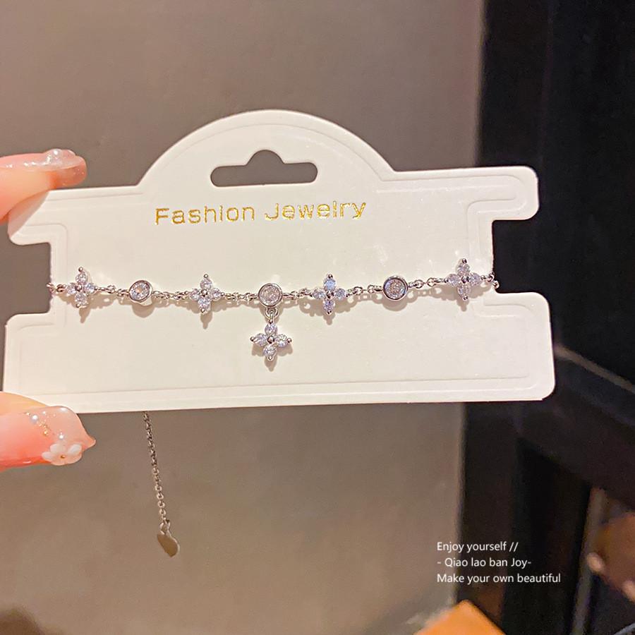 Natural Moon Star Zircon Bracelet For Women With Shimmering Stones And Elegant Style