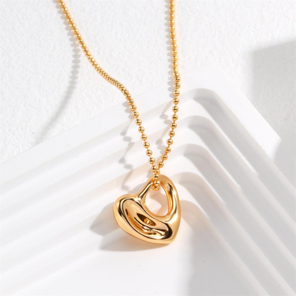 Niche Titanium Steel Heart-Shaped Hollow Pendant Clavicle Necklace