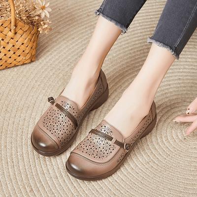 2025 neue Mutter Schuhe Sandalen Damen Sommer und Herbst atmungsaktiv bequem weiche Sohle mittelalterliche und ältere Lederschuhe Lochschuhe Nicht-s