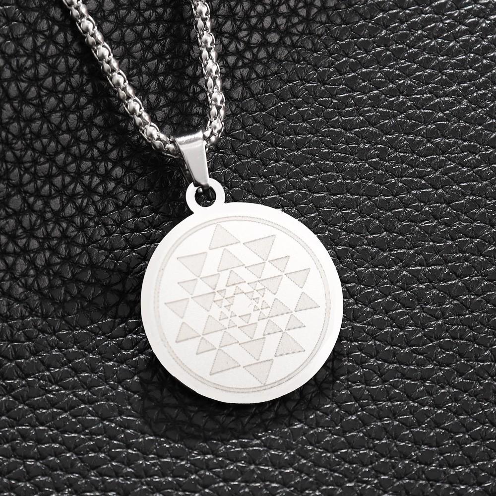 

Модный поп-стиль панк-стиль Нержавеющая сталь Круглое ожерелье для мужчин Хип-хоп Спорт Геометрия Подвеска для подарка на вечеринку серебряный