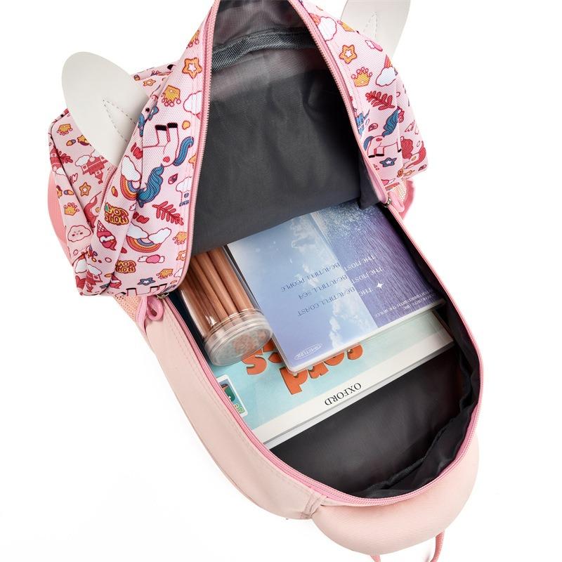 New High-value, Fresh and Sweet Graffiti Cute Cartoon Shark Backpack, Light Mini Backpack for Primary School Students