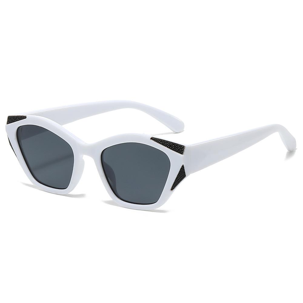 Vintage Brand Fashion Uv400 Shades Women Custom Logo Unique China Wholesaler Small Frame Cat Eye Sunglasses for Women 2024