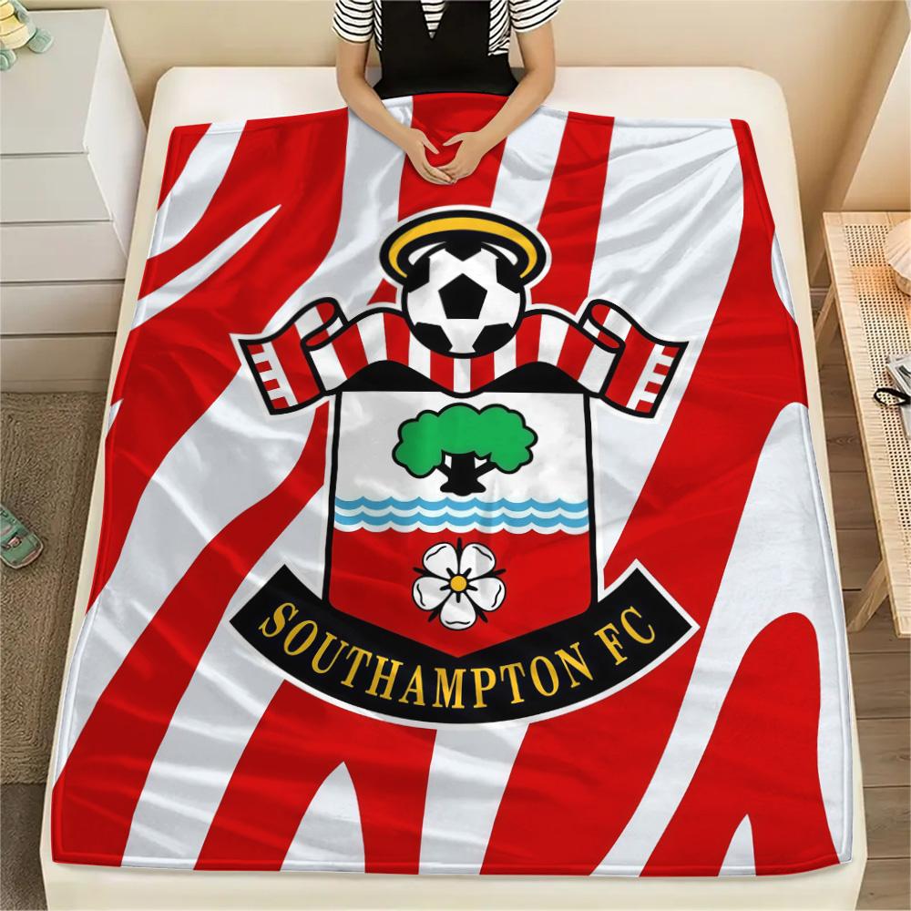 Southampton FC Flannel Blanket, High Quality Comfortable for All Seasons, Home Decor, Warmth and Comfort