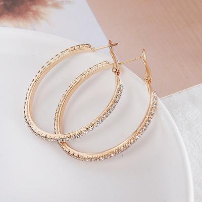 Europe, America, Full of Diamonds, Fashionable and Simple Earrings, Women's Fashion Atmosphere, Korean Version of Wearing Earrings, Versatile