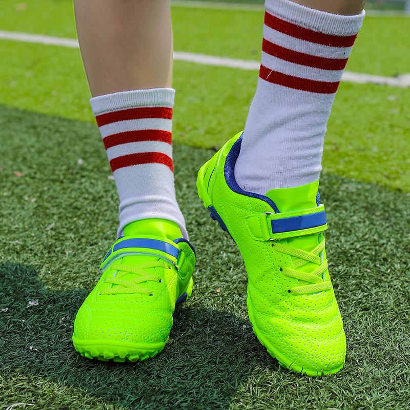 Children's Magic Sticker Rubber Soft Bottom Short Nail Football Boots