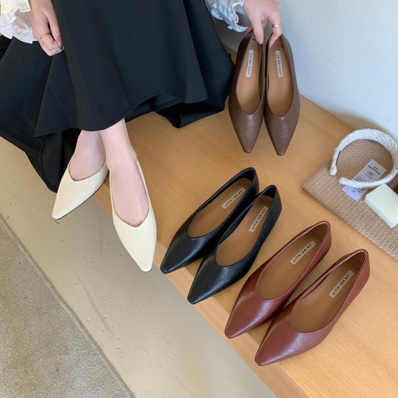 

2025 spring new round head inner slope soft sole Doudou pregnant women spring short heel commuter work women s single shoes 39 красный