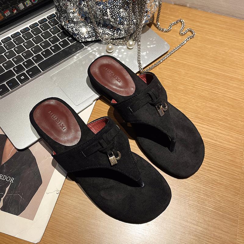 New retro flip-flops slippers women's summer wear thick heels, cold slippers women's skirt