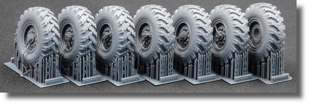 LKW-Radsatz Kunststoffmodellbauteile SCXWM35009S Scale-X 1/35 KAMAZ-4310 Selbstverformend (7 Stück) (für Trompeter) (Militärfahrzeug)
