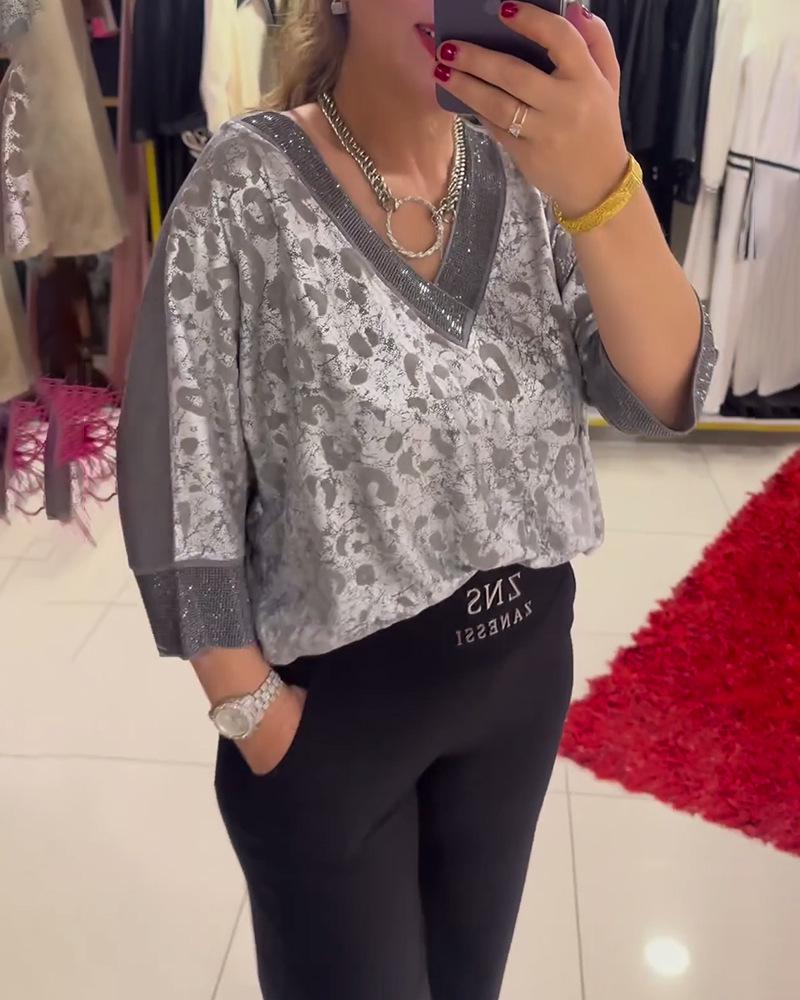 2024 Autumn/Winter European & American V-neck Printed T-shirt Women's Fashion