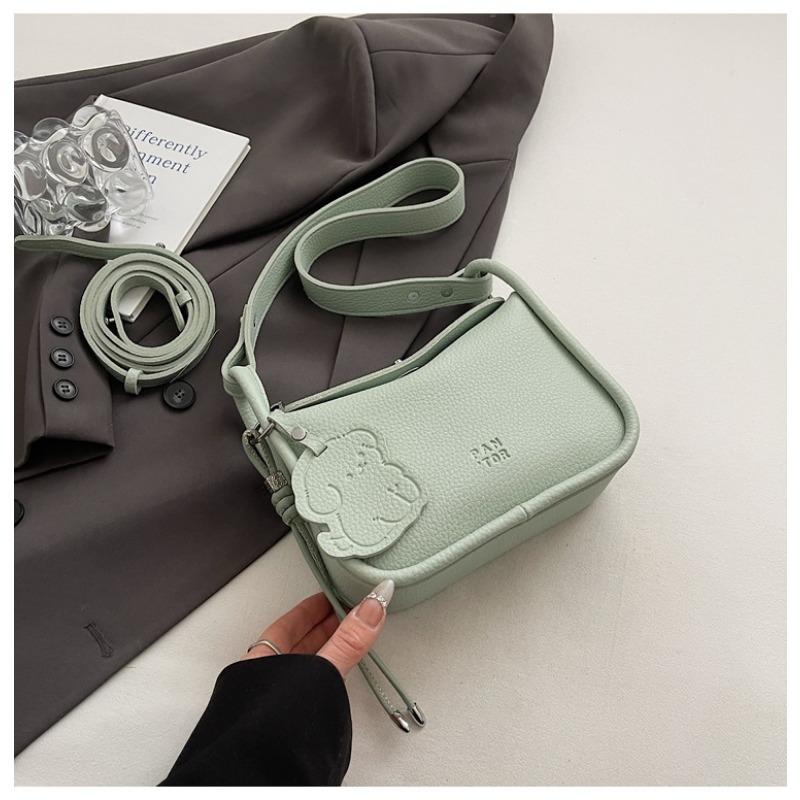 Simple and fashionable commuter small bag women's spring new high-end messenger casual small square bag