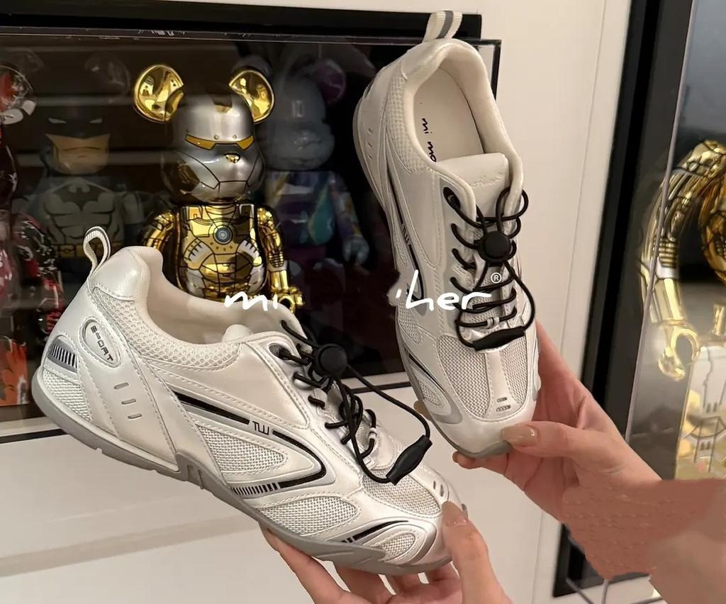 Summer new comfortable and breathable fashion versatile light casual women's shoes soft leather soft sole fashion casual shoes women