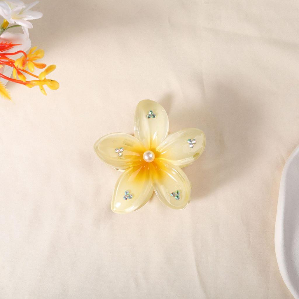 Candy Gradient Five-Petal Flower Hair Clips - Durable Anti-Fall Women's Hair Accessories.