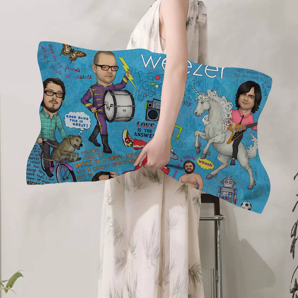 Classic Alternative Rock Band W-Weezer Quick-Drying Polyester Pillowcase, Non-Slip, With A Secure Design New Style Anti-Scalp