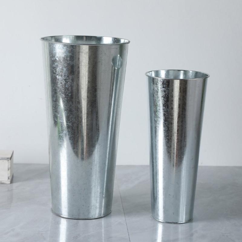 Vintage kovová váza Francouzské styly Kbelík Železný držák na květiny Stolní středové dekorace pro sušené květinové aranžmá