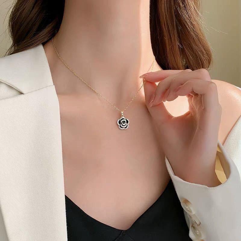 Camellia Fashion Versatile High-End Celebrity Necklace - 2023 Trendy Simple Design