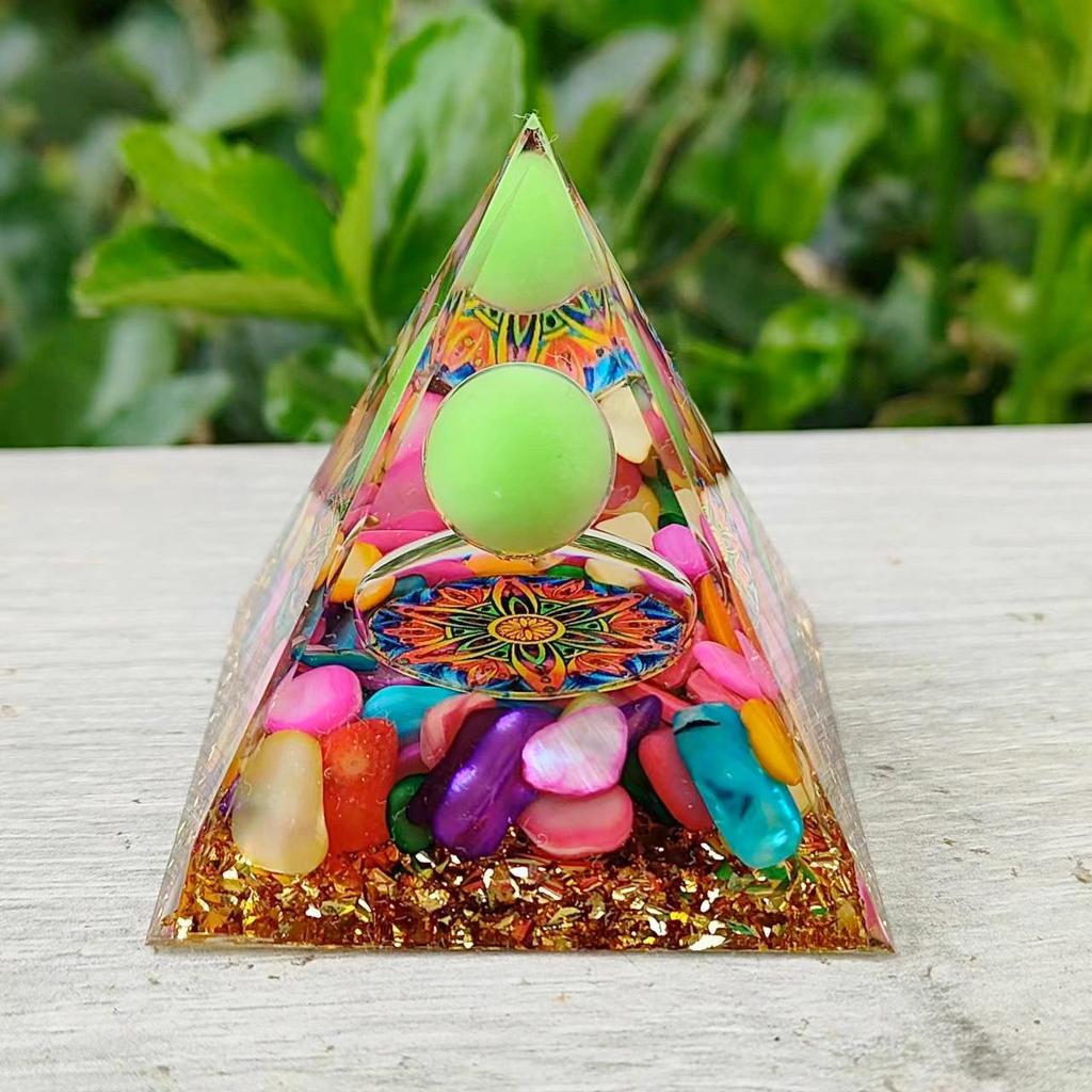 Crystal Stone Pyramid Resin Decor: Home, Office, Car Ornaments