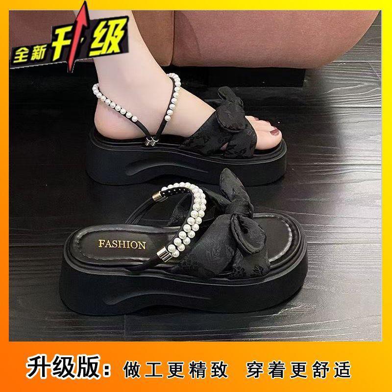 Internet celebrity slippers women wear 2025 summer new French fairy style with skirt thick bottom sandals beach
