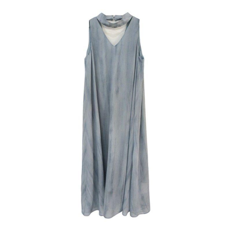 Elegant Summer Plus Size V-neck Maxi Halter Dress for Women - Resort Style with Slimming Ribbon Accents