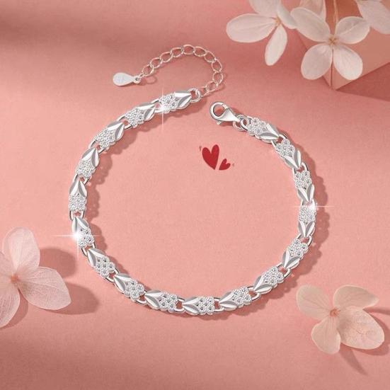 Women Bracelet Adjustable Length Four-Leaf Clover Heart Pendant Symbolizing Love Luck Bracelet Jewelry Gift