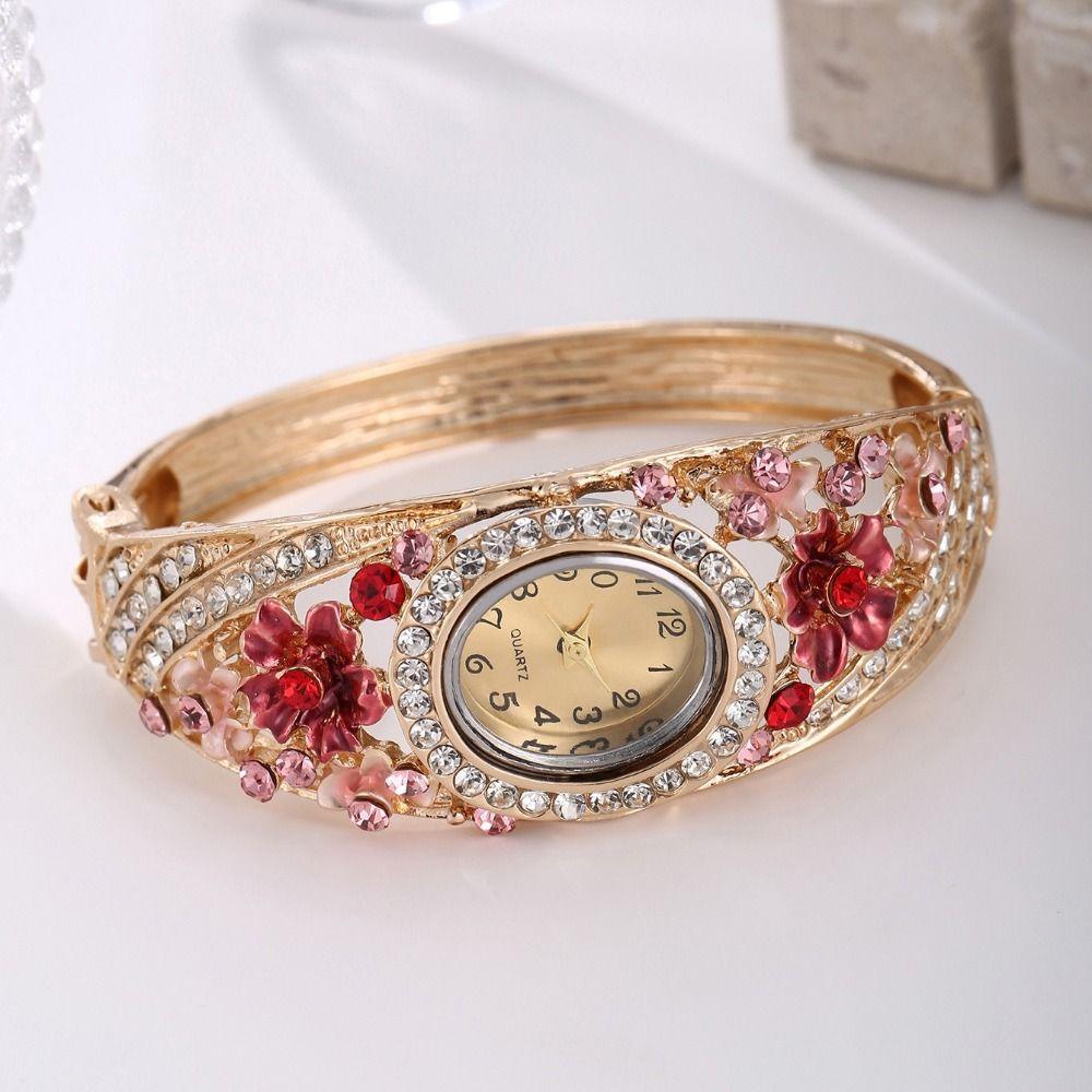 Quartz Movement Rhinestone Dress Watch Round Dial Quartz Bracelet Wristwatch Daily Use