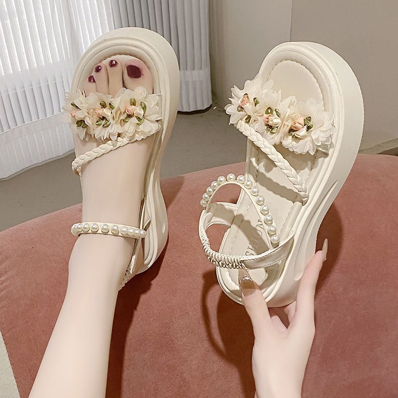 Versatile Internet Celebrity Foreign Style Cool Slippers Heightening Non-slip Sandals 2025 Summer New Popular Thick-soled Pearl Sandals Women