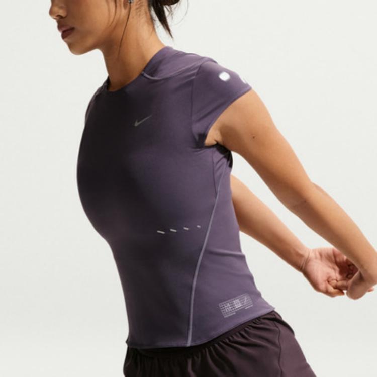 Nike Dri-FIT ADV Swift Reflective Lightweight Running T-Shirt Women tops IR7590-573