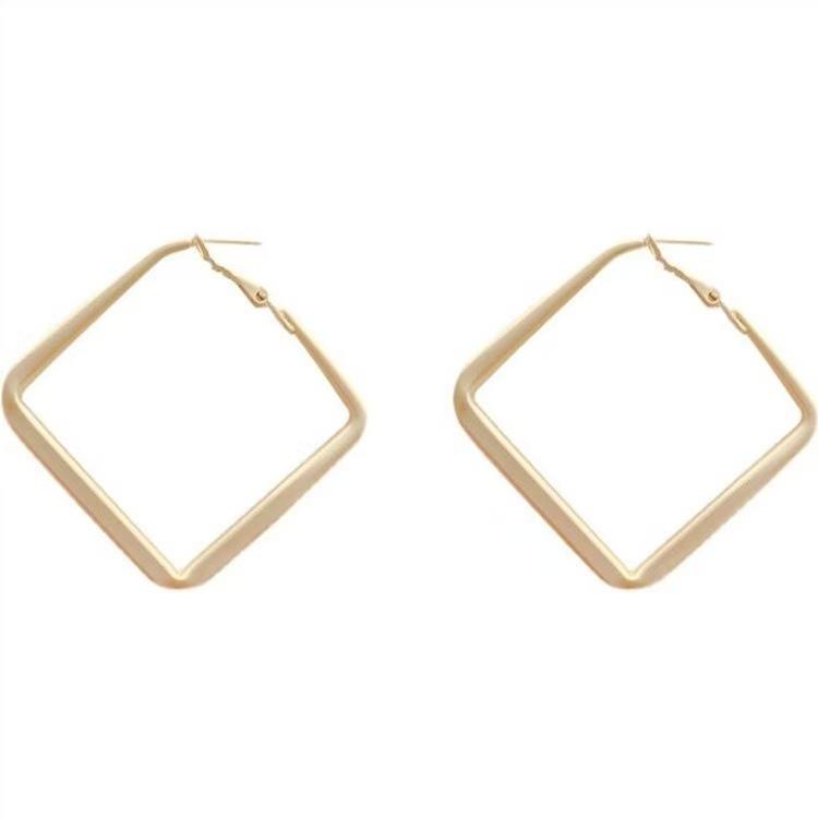 Dumb gold square earrings 1111 new European and American exaggerated stud earrings, high-end sense simple and versatile temperament large earrings