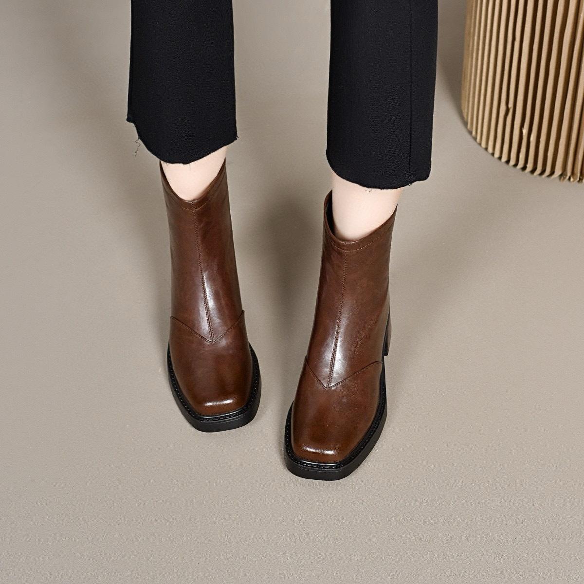 

Короткие сапоги Прямые сапоги Модные сапоги 39 коричневый