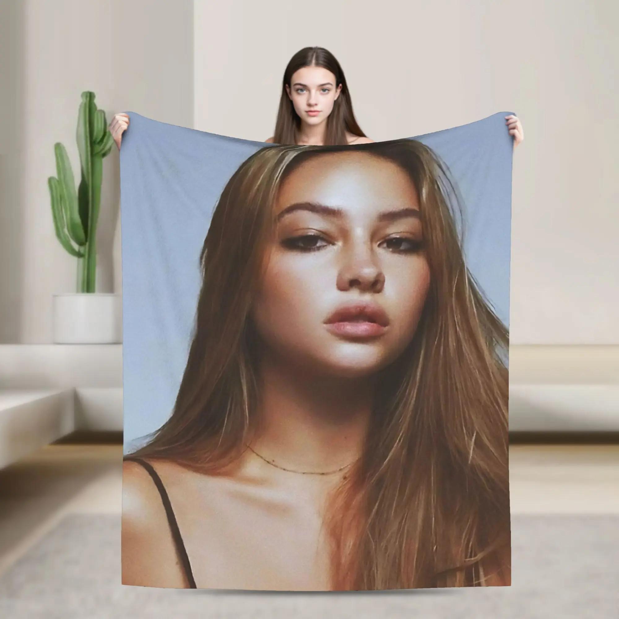 Madelyn Cline Actress Poster Soft Blanket for Bedroom Living Room Travel Flannel Throw for Spring Office Use 75X95CM