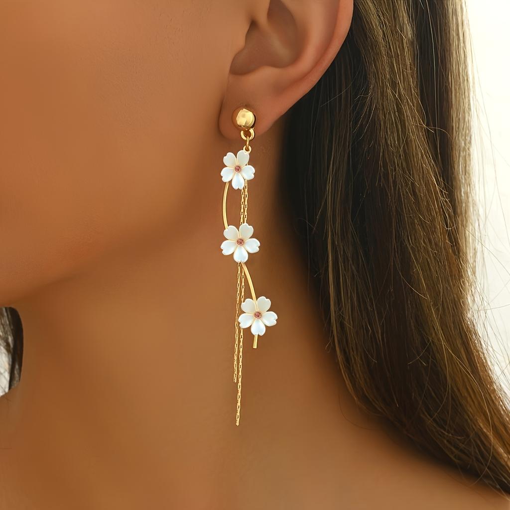 1Pair Gold New Flower Pendant Earrings Niche Temperament Simple Earrings Jewelry Gift Women