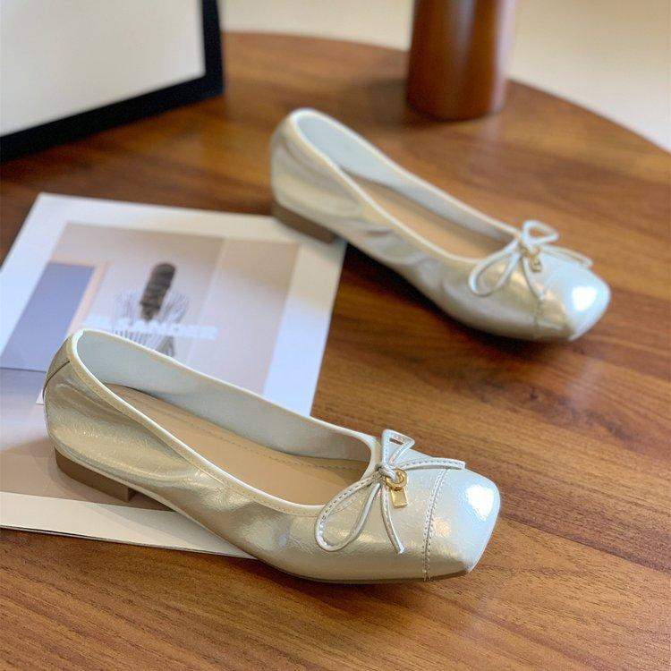 2025 autumn French flat-soled single shoes women's new soft-soled bow one-pedal Mary Jane shoes shallow-mouth grandma shoes