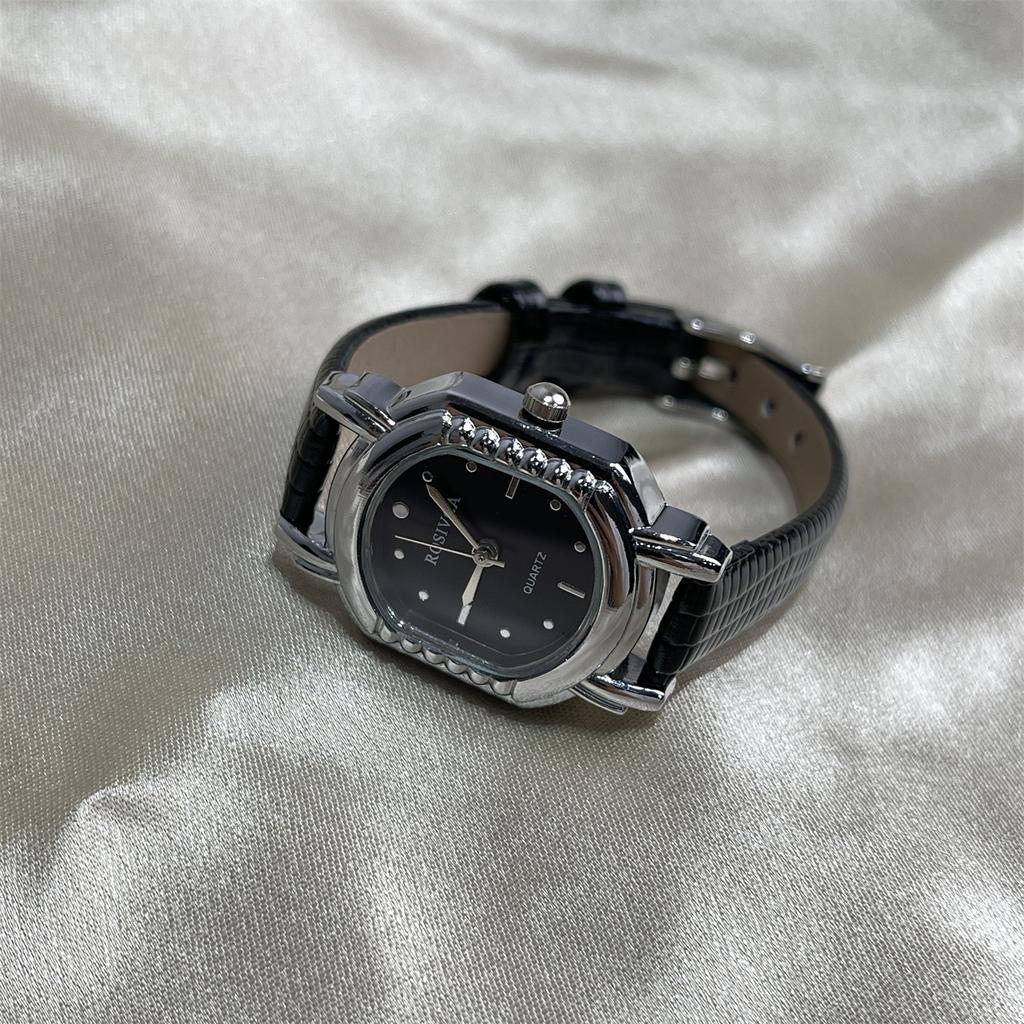 Niche Retro Wine Barrel High Value Watch Women Exquisite Small Temperament Simple Casual Belt