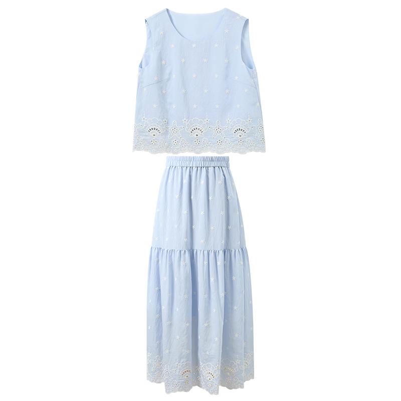 Sancai Embroidered Sleeveless Top & Skirt Set M