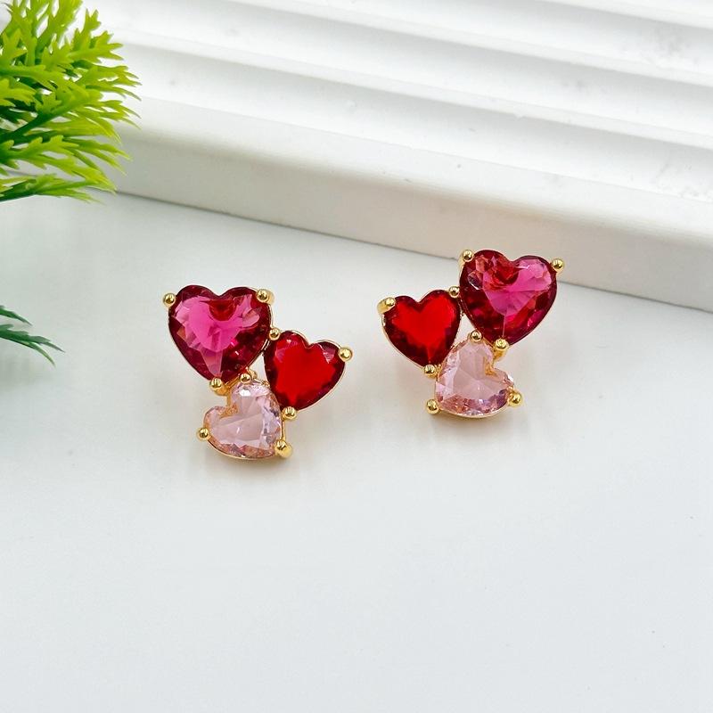 

Color Matching Heart Earrings Temperament Love Shape Stud Earrings High Sense Fashion Sweet Light Luxury Earrings