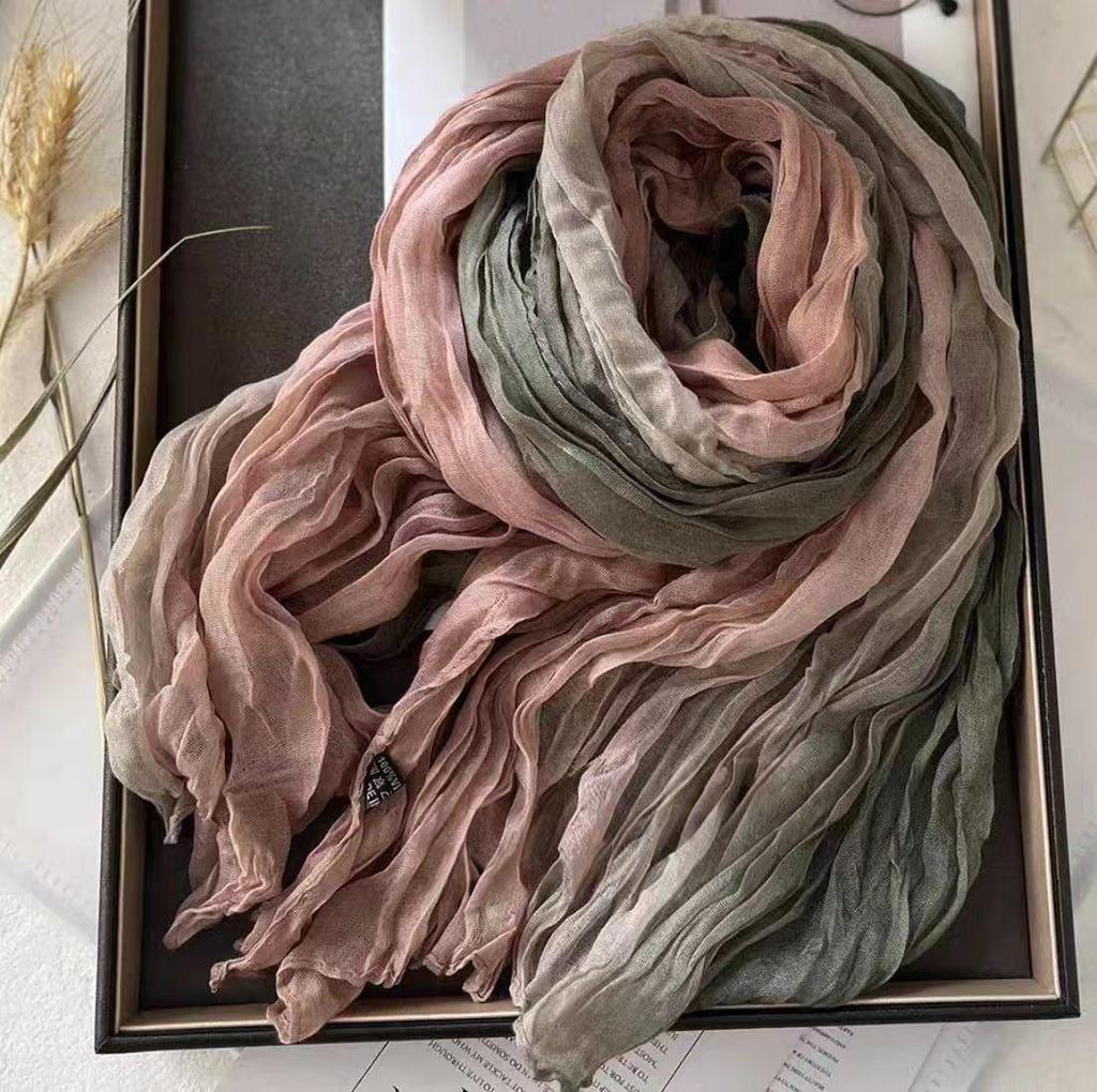 Gradient Blue Cotton-Linen Scarf: Retro Versatile Print, Long Pleated Women's Accessory for Autumn/Winter