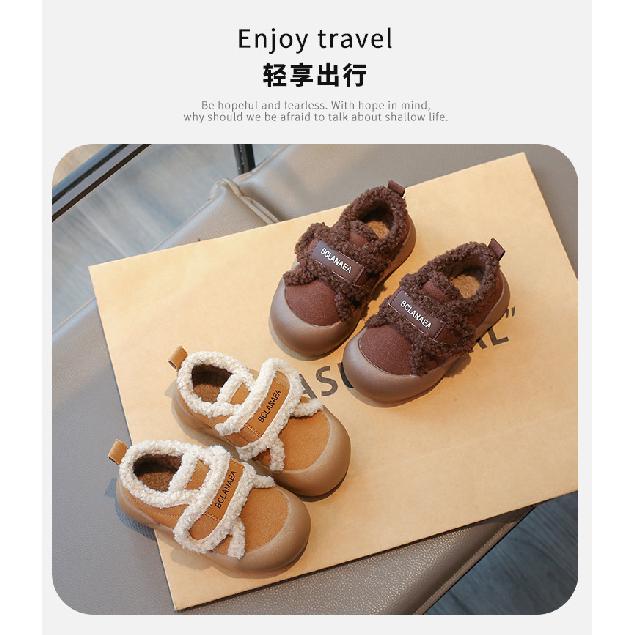 Mokassins mit dicker Sohle im amerikanischen Stil für Kinder, Winter-Fleece-gefütterte neue warme Pelzschuhe für Mädchen für draußen, Schnee-Baumwollschuhe