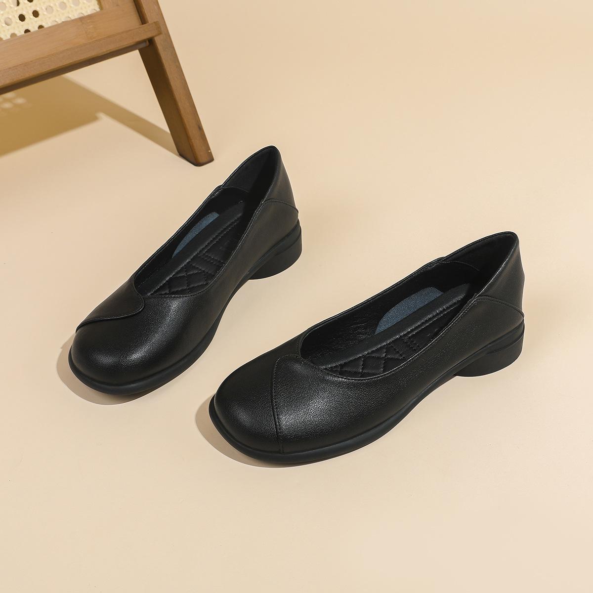 

Женские черные туфли на низком каблуке с мягкой подошвой и круглым носком для работы 36 чёрный