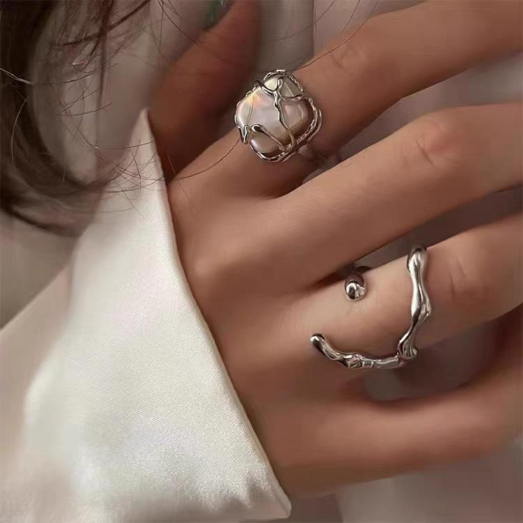 Punk Irregular Butterfly Rings For Women Liquid Metal Butterfly Earring Aesthetic Egirl Gothic Insect Open Rings Y2K Jewelry