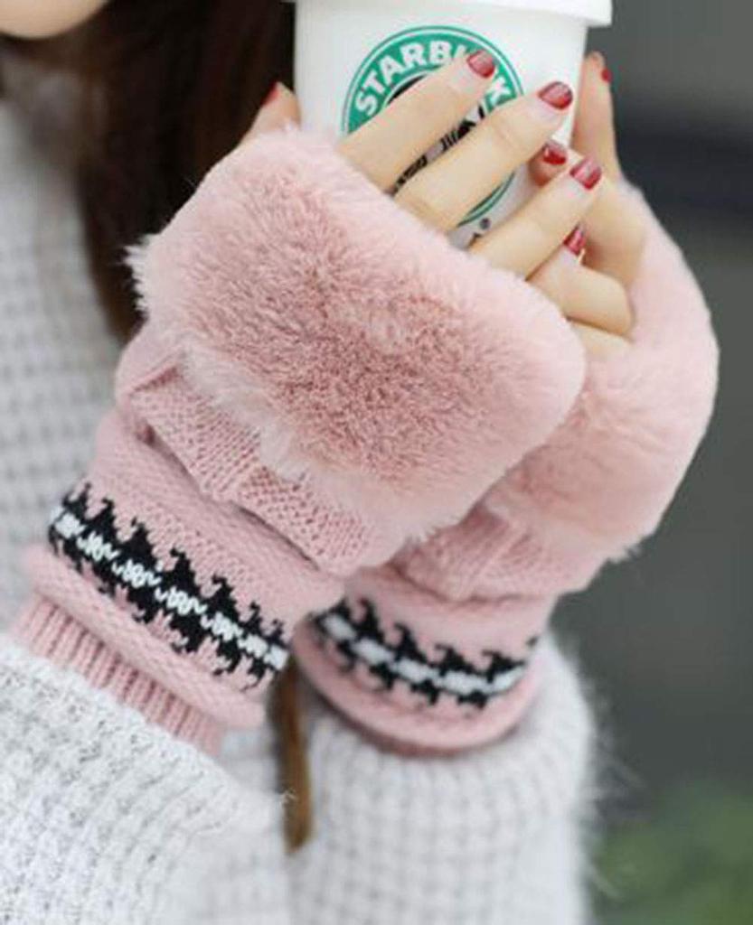 Gergeous Women's Knit Hat with Cable Pom-Pom and Gloves, Winter Knit Cap for Cold Weather Protection and Playing in the Snow (Free Size Pink)