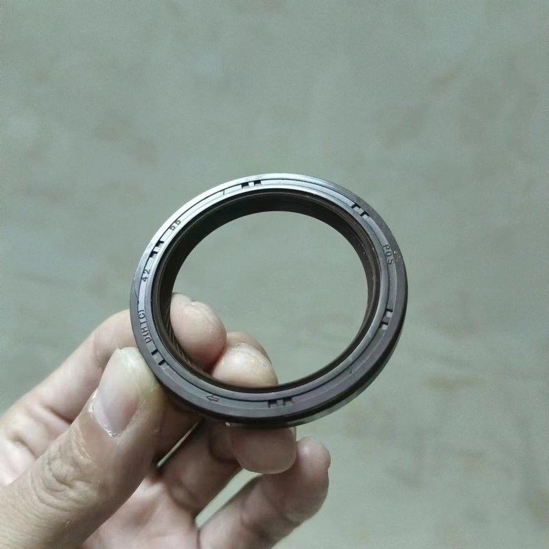1052A118 1052A149 Engine Crankshaft Front Rear Oil Seal For Mitsubishi Outlander CW4W CW5W CW6W GA2W GF7W GF8W CY4W CY5A GK2W