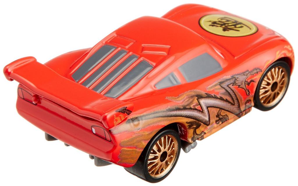 Takara Tomy Cars Tomica Lightning McQueen Tokyo Custom Mini Car Toy 3 Years Old and Up Boxed Toy Safety Standards Passed ST Mark Certification TOMICA
