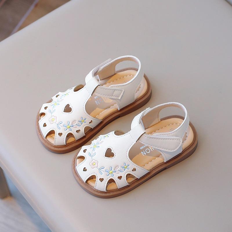 Spring-summer New Style Baby Girls' Sandals, Embroidered Closed-toe Soft Sole Sandals for Little Girls, Chinese-style Sandals, Girls' Princess Shoes