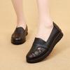 The New Type of Soft-soled, Lightweight, Comfortable for Women and Middle-aged and Elderly Flat Single Shoes