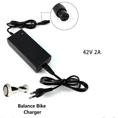 42V 2A lithiová nabíječka pro inteligentní elektrické balanční kolo, samovyvažovací vznášedlo