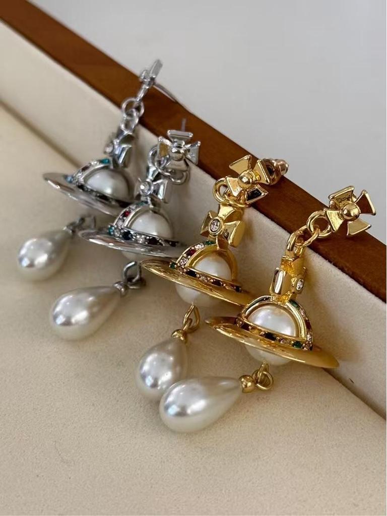 **Empress Dowager Saturn Pearl Earrings - Luxury Fashion Statement**