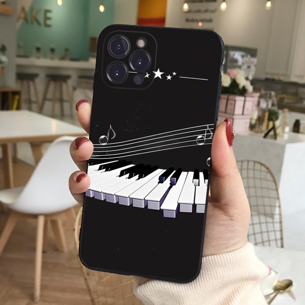 Black White Music Piano Keys Notes Phone Case For IPhone 14 11 12 13 Mini Pro Max 8 7 6 6S Plus X SE 2020 XR XS Funda Case